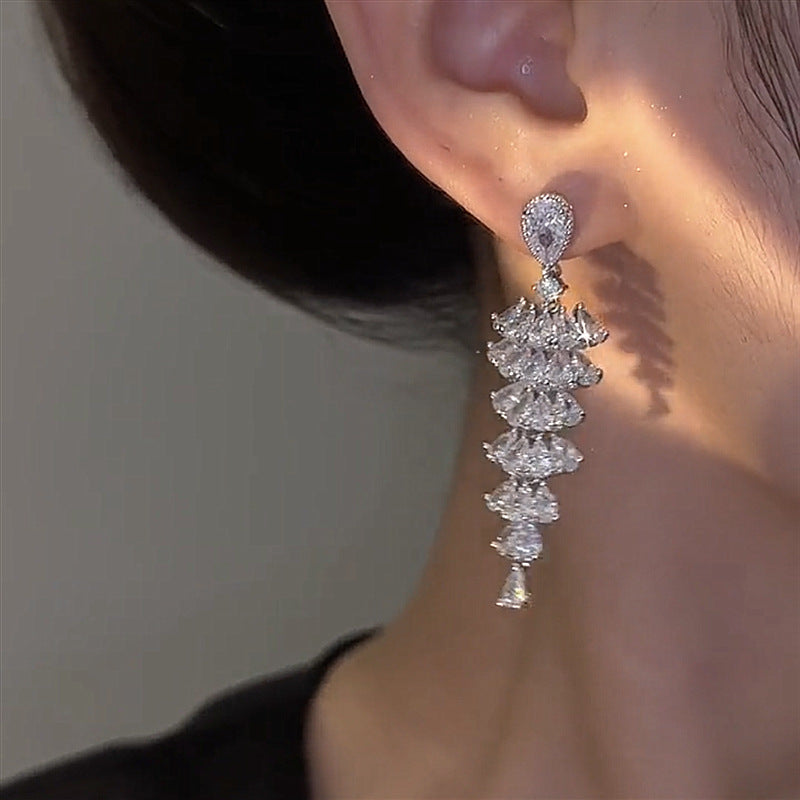 Sparkling Zircon Christmas Tree Drop Earrings for Women – Festive Dangle Jewelry
