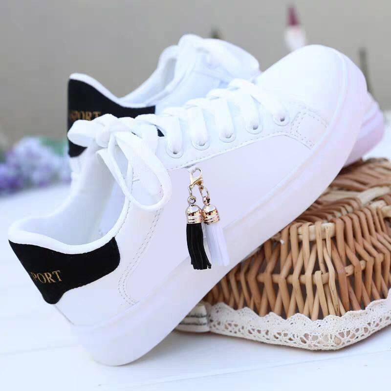 Trendy Women's Low-Top Sneakers with Tassel Charm Accent